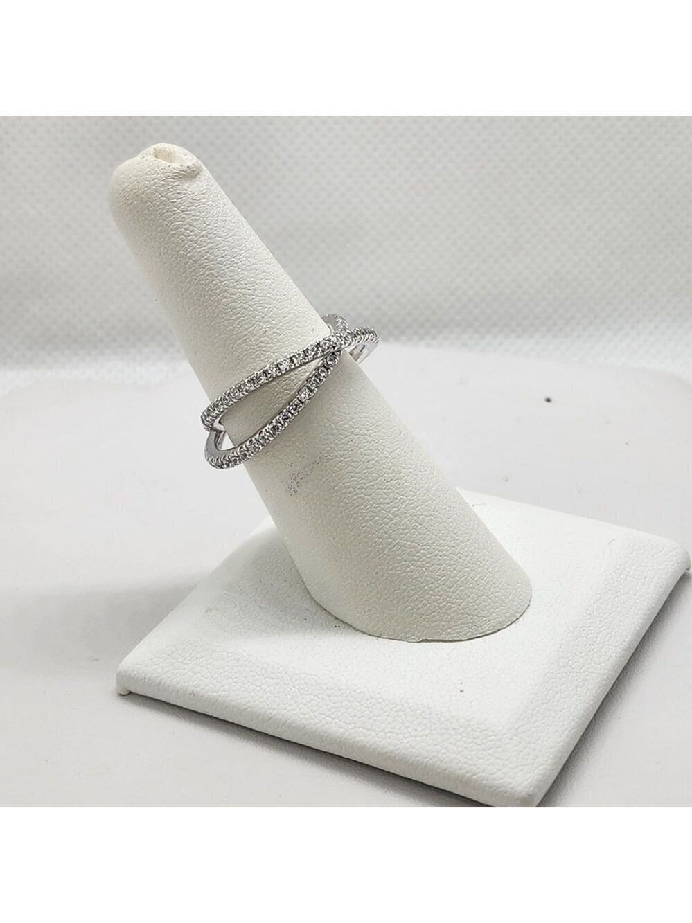 Brand New Sterling Silver 925 Crossover Cz Ring